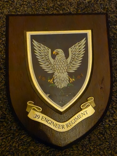 British army shield plaque - army, 39